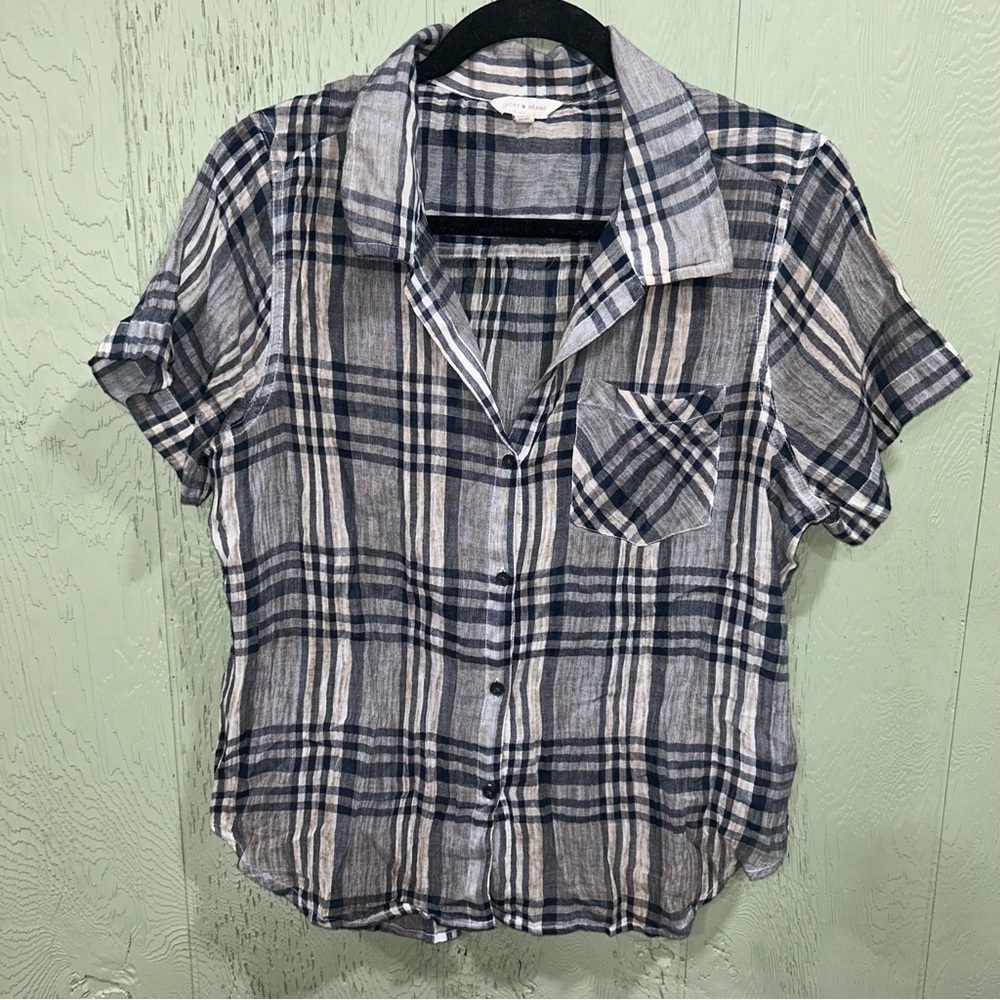NWOT LUCKY BRAND plaid shirt size Medium.